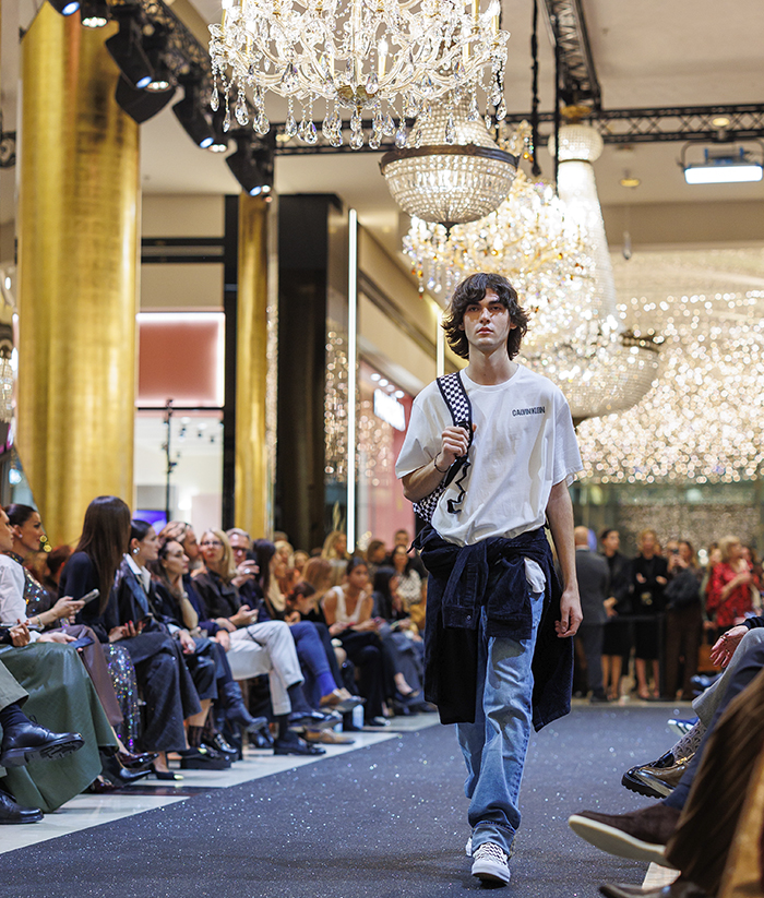 Clothes: Calvin Klein Jeans | Shoes, Bag: Vans