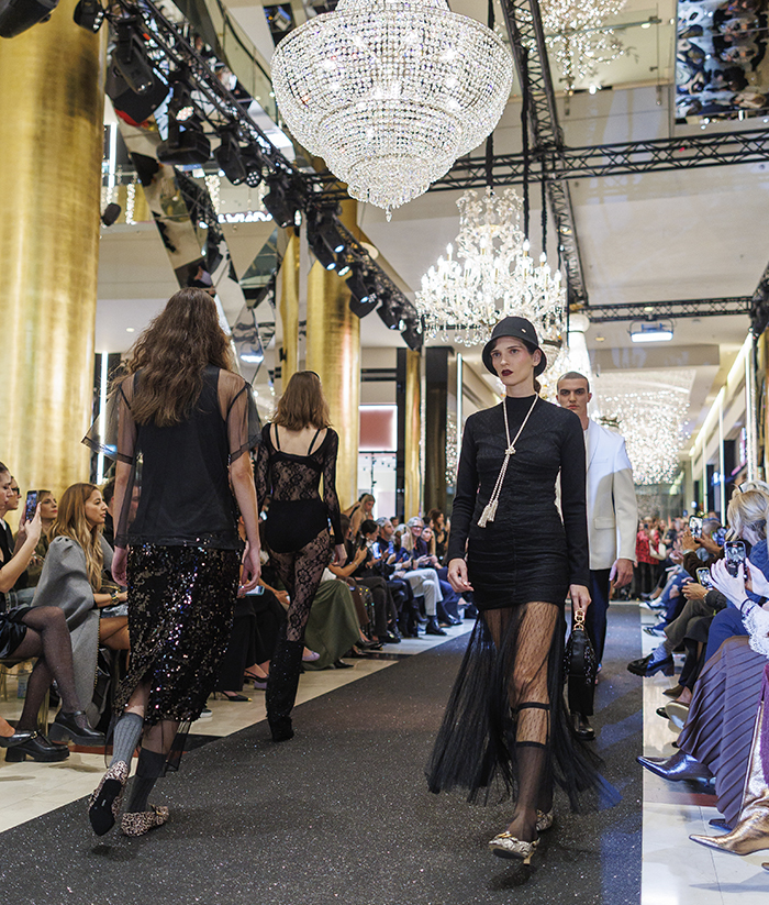 Clothes: Twinset | Shoes: Michael Kors, Kalogirou | Jewellery: Anatol