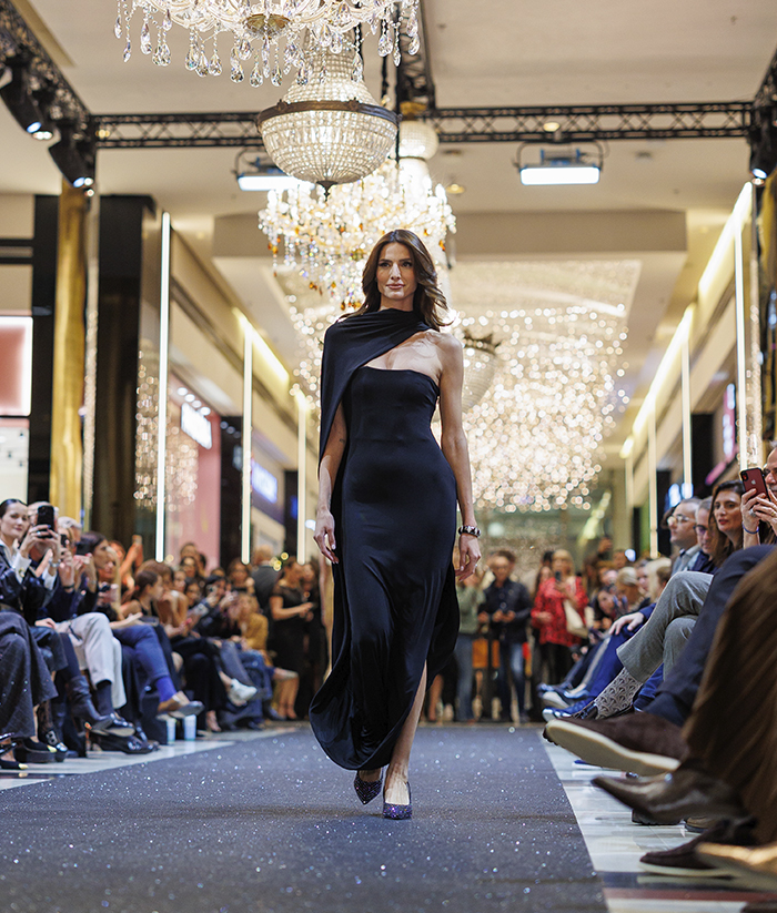 Clothes: Cult Gaia, attica | Shoes: Le Silla, Kalogirou | Jewellery: Kessaris