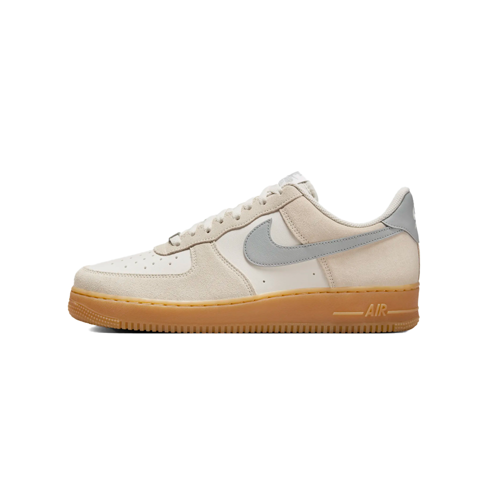 Μπεζ sneakers Air Force 1 '07 LV8