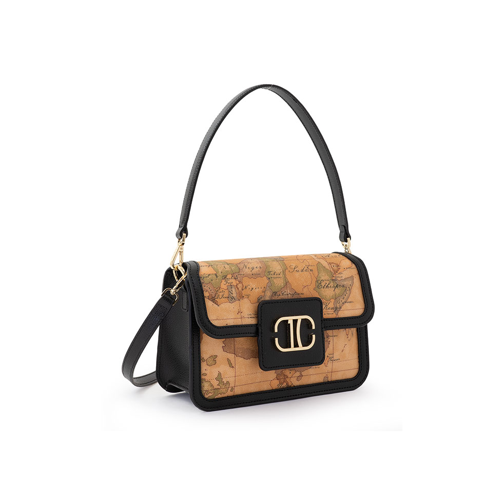 Δερμάτινη τσάντα με μοτίβο και μαύρες λεπτομέρειες 