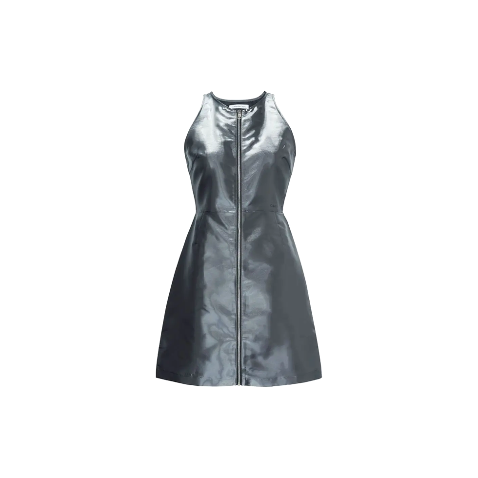 Ασημί φόρεμα με μεταλλιζέ εφέ 