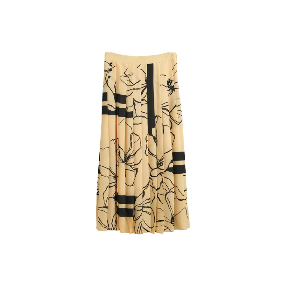 Yellow pleated skirt with floral pattern