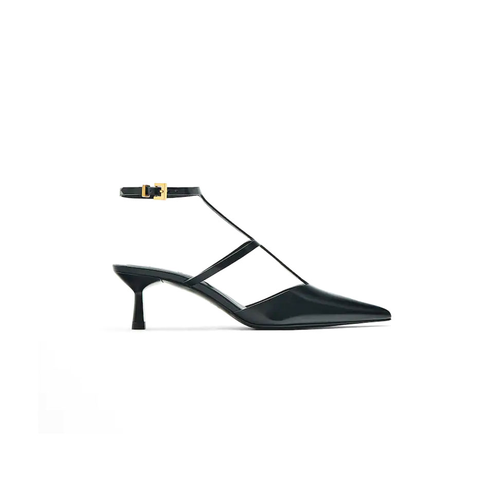 Black heeled slingback shoes