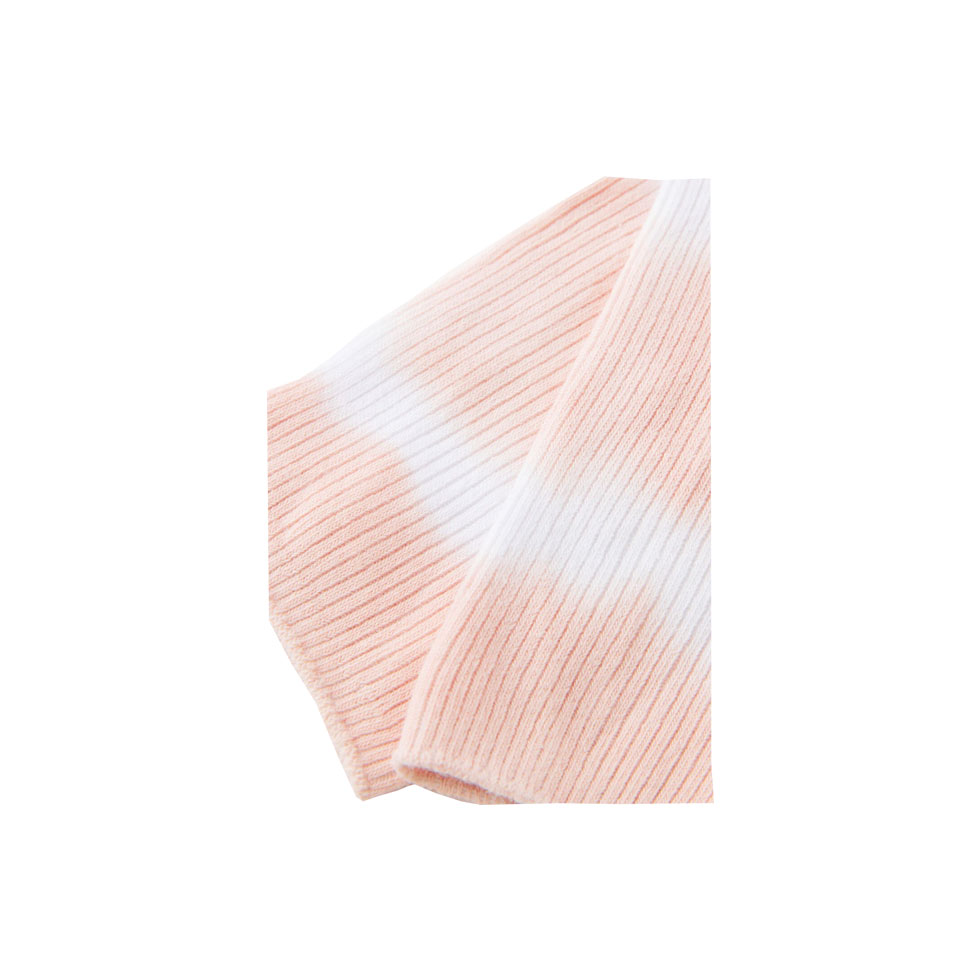 Ροζ κάλτσες με σχέδιο tie and dye